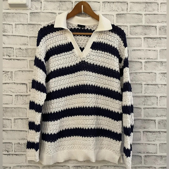 Women’s Talbots navy/white striped v-neck sweater Medium - Picture 1 of 3